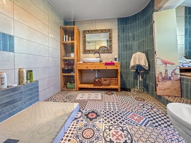 5 bedroom Villa for sale in Monte Pedreguer, Pedreguer with pool - € 595,000 (Ref: 9440003)