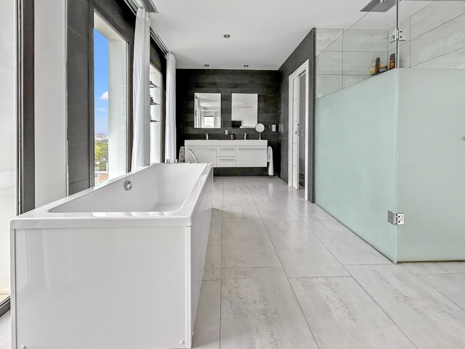 5 soveværelse Villa til salg i Javea / Xabia med swimmingpool - € 2.350.000 (Ref: 9448926)