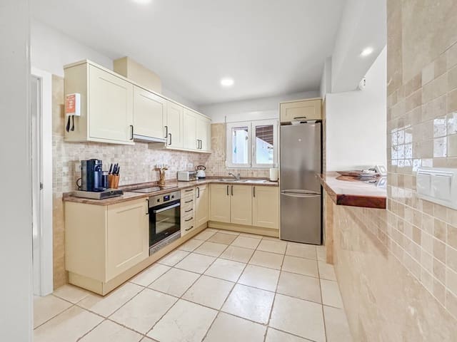 3 sypialnia Willa na sprzedaż w La Sella z basenem - 850 000 € (Ref: 9488271)