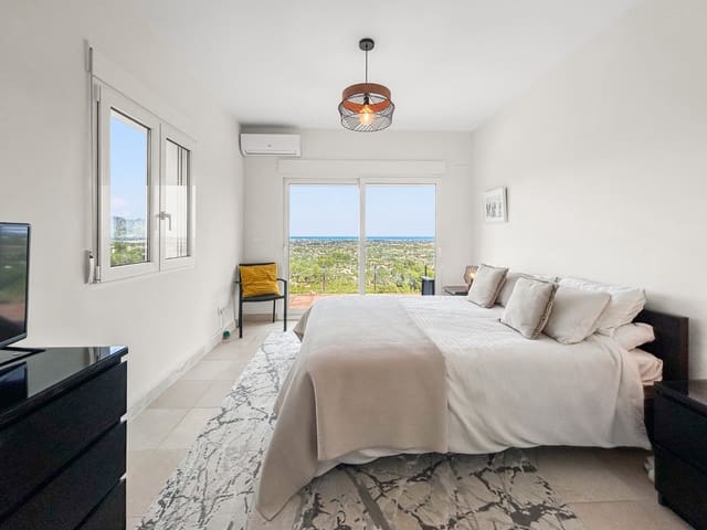 3 slaapkamer Villa te koop in La Sella met zwembad - € 850.000 (Ref: 9488271)