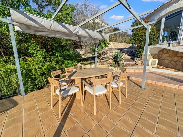 4 slaapkamer Villa te koop in Centro ciudad, Javea / Xàbia met zwembad - € 1.195.000 (Ref: 9497069)