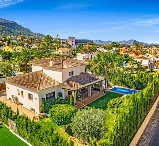 6 sypialnia Willa na sprzedaż w El Montgó, Dénia z basenem - 1 400 000 € (Ref: 9497070)