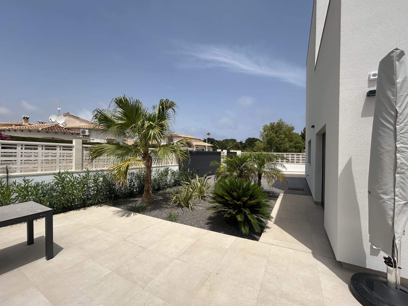 3 bedroom Villa for sale in Els Poblets with pool - € 560,000 (Ref: 9508750)
