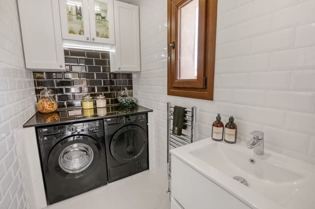 3 soveværelse Villa til salg i Casco Urbano, Teulada-Moraira med swimmingpool - € 999.000 (Ref: 9519055)