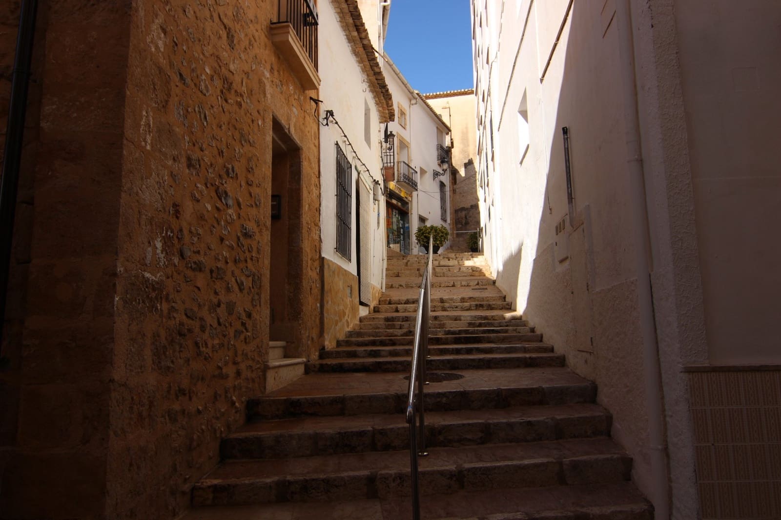 4 bedroom Townhouse for sale in Teulada - € 189,000 (Ref: 9535793)