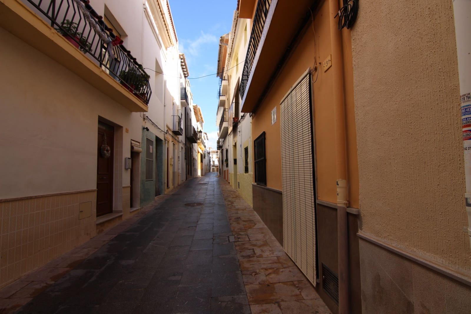 4 bedroom Townhouse for sale in Teulada - € 189,000 (Ref: 9535793)