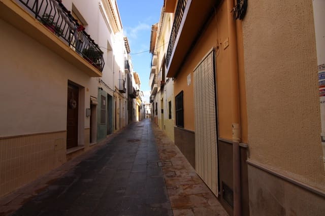 4 chambre Maison de Ville à vendre à Teulada Pueblo, Teulada-Moraira - 189 000 € (Ref: 9535793)