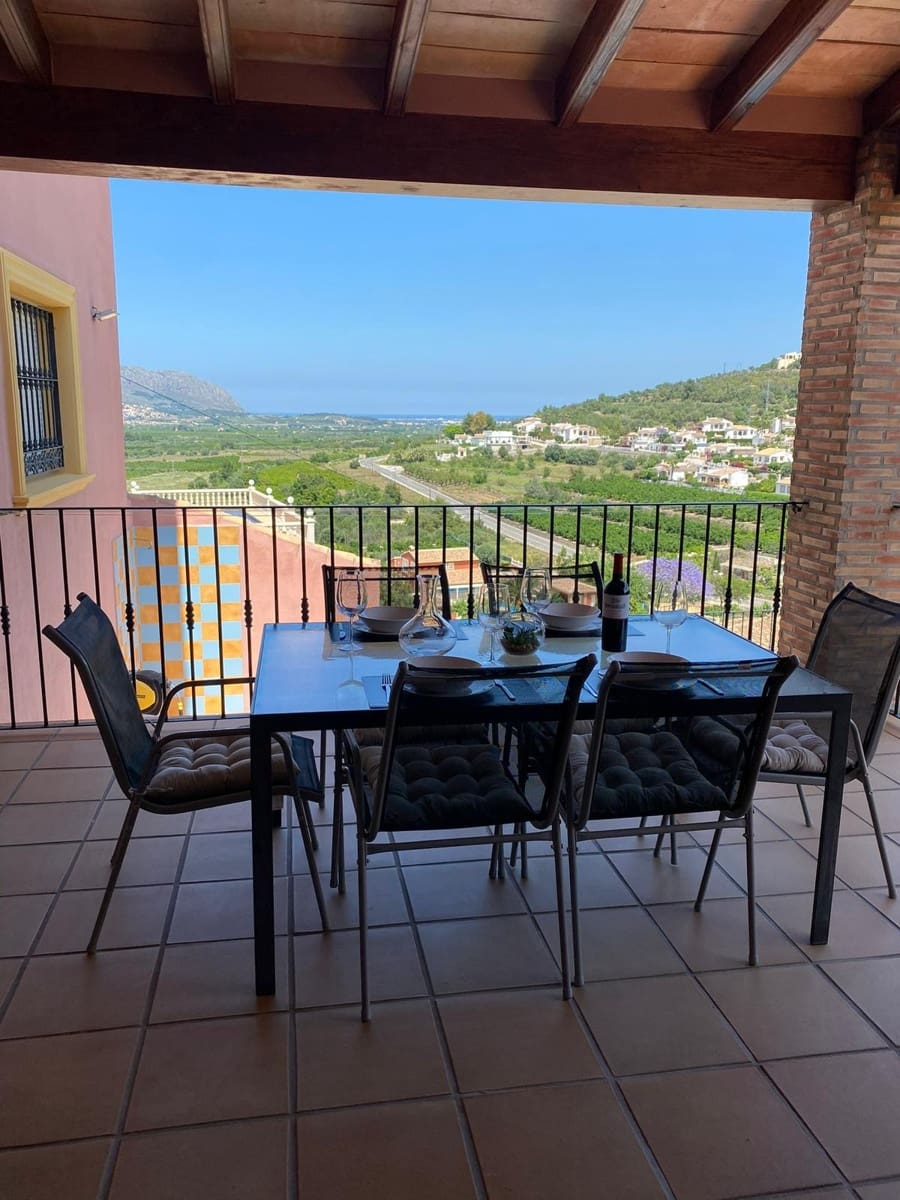 Chalet de 5 habitaciones en Orba en venta con piscina - 499.000 € (Ref: 9535795)