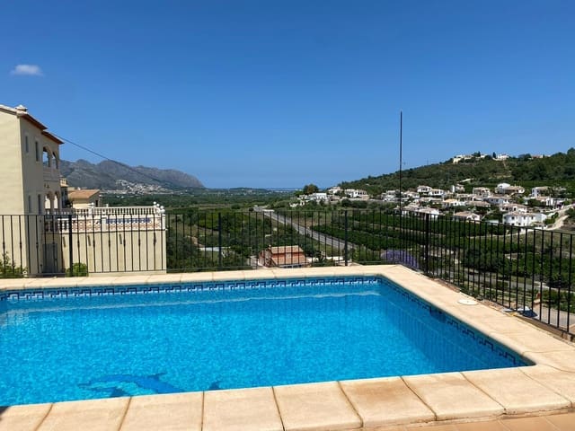 Chalet de 5 habitaciones en Orba en venta con piscina - 499.000 € (Ref: 9535795)