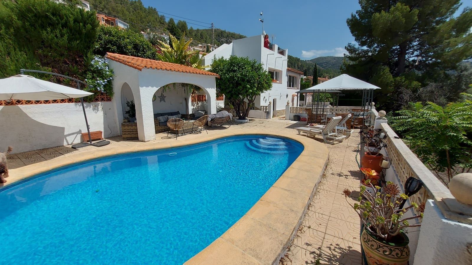 3 soveværelse Villa til salg i Orba med swimmingpool - € 399.000 (Ref: 9551229)