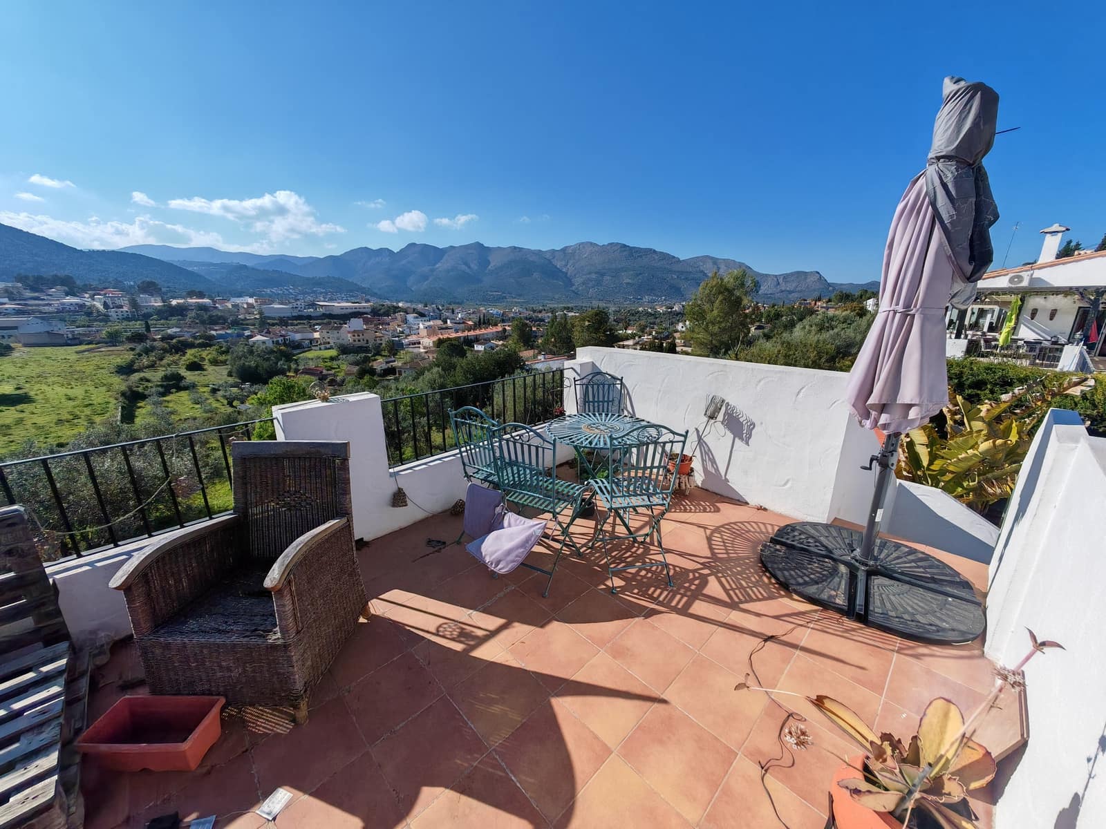 3 bedroom Villa for sale in Orba with pool - € 349,000 (Ref: 9551229)