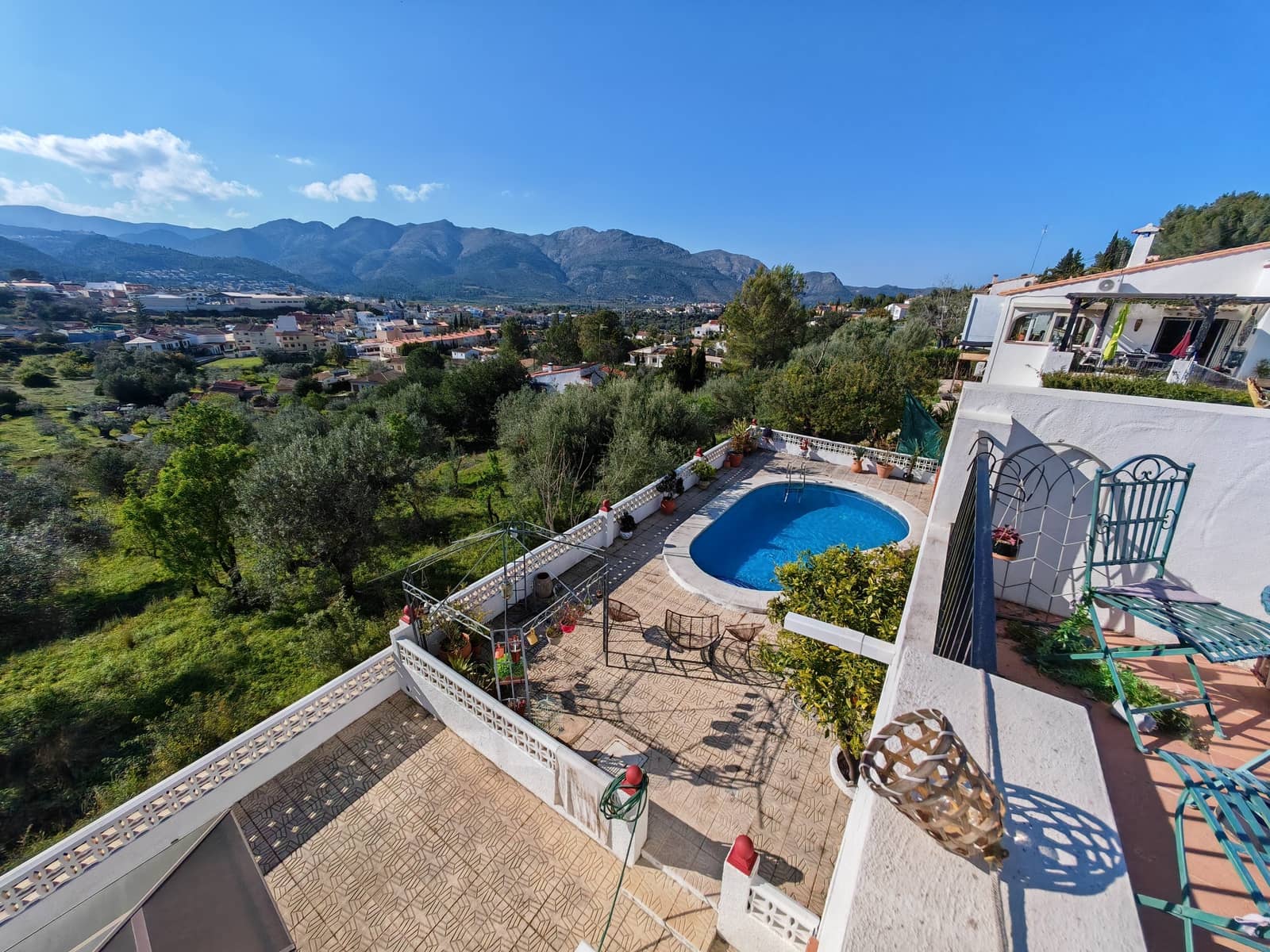 3 bedroom Villa for sale in Orba with pool - € 349,000 (Ref: 9551229)