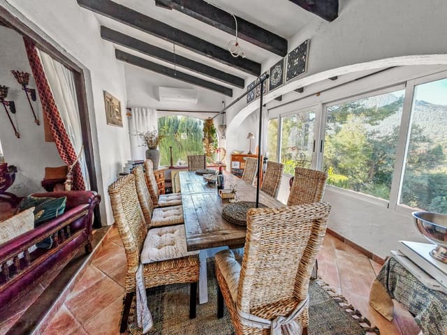 3 camera da letto Villa in vendita in Orba con piscina - 349.000 € (Rif: 9551229)