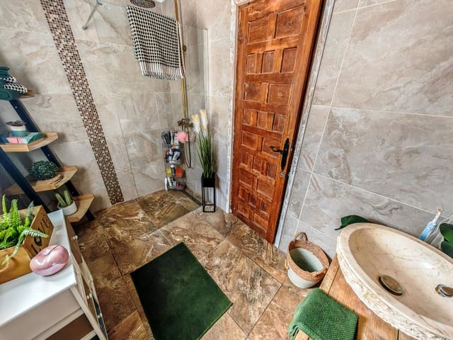 3 camera da letto Villa in vendita in Orba con piscina - 349.000 € (Rif: 9551229)