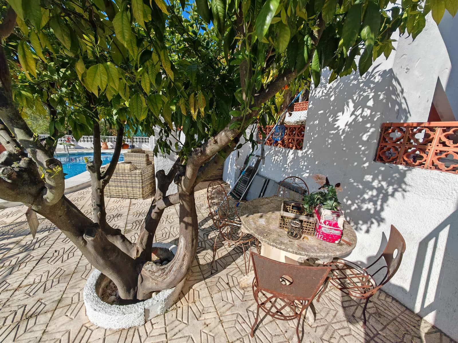 3 bedroom Villa for sale in Orba with pool - € 349,000 (Ref: 9551229)