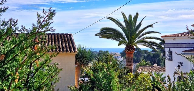 3 bedroom Villa for sale in Casco Urbano, Teulada-Moraira with pool - € 399,000 (Ref: 9561642)