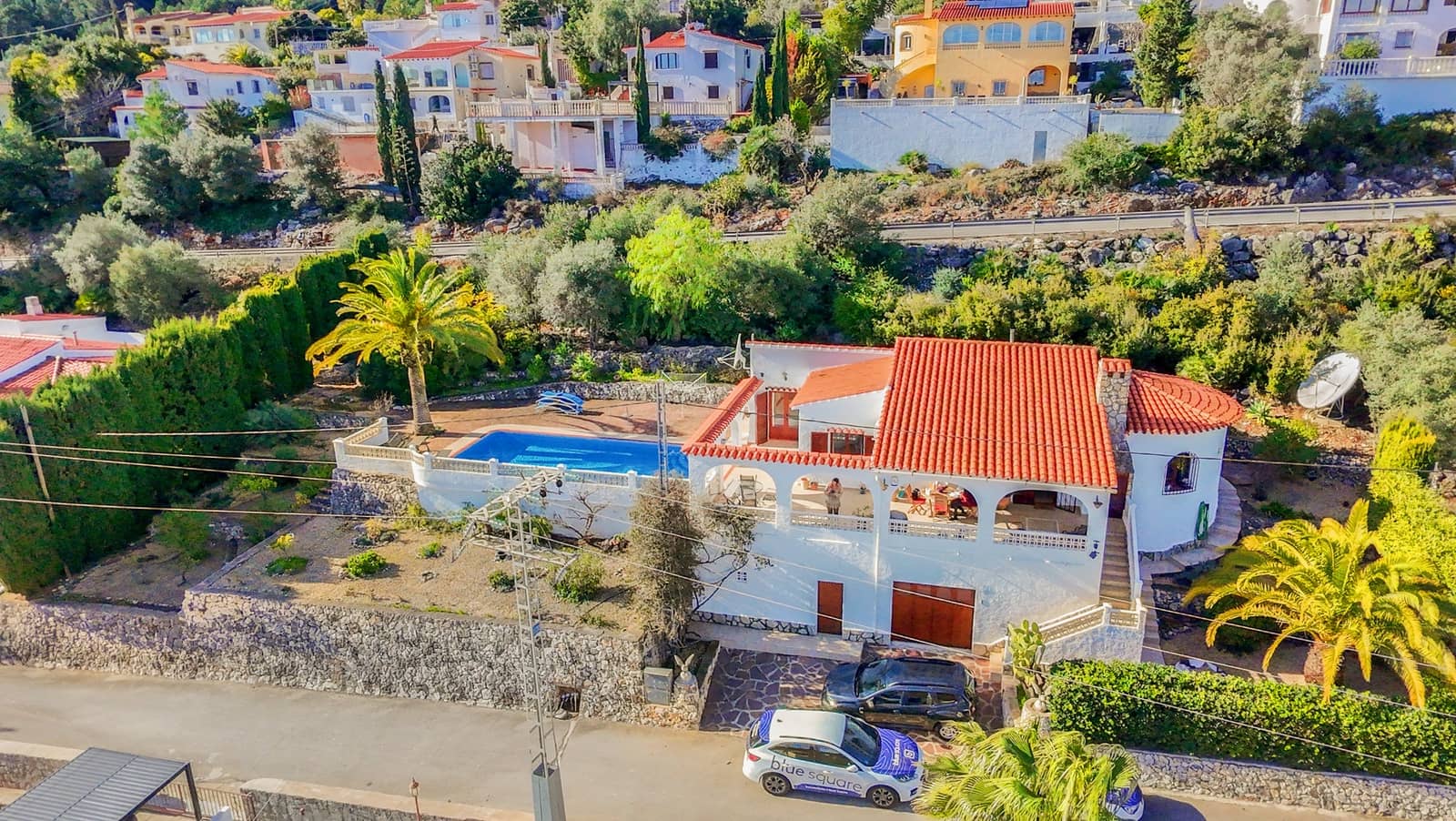 4 soveværelse Villa til salg i Orba med swimmingpool - € 459.000 (Ref: 9561643)