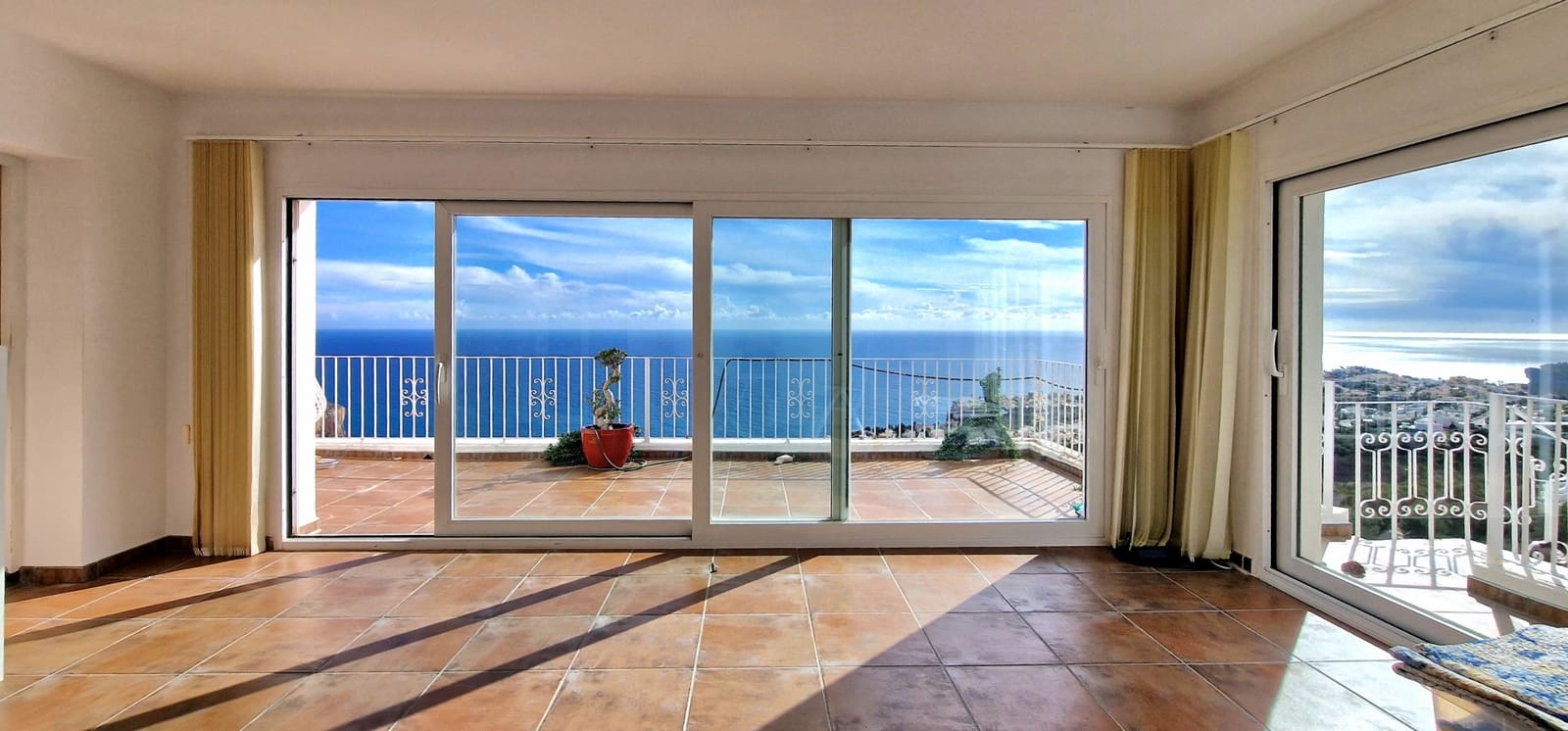 3 soveværelse Villa til salg i Cumbre del Sol med swimmingpool - € 695.000 (Ref: 9568396)