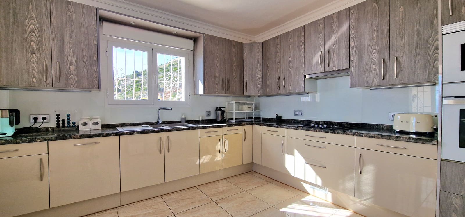 3 soveværelse Villa til salg i Cumbre del Sol med swimmingpool - € 695.000 (Ref: 9568396)