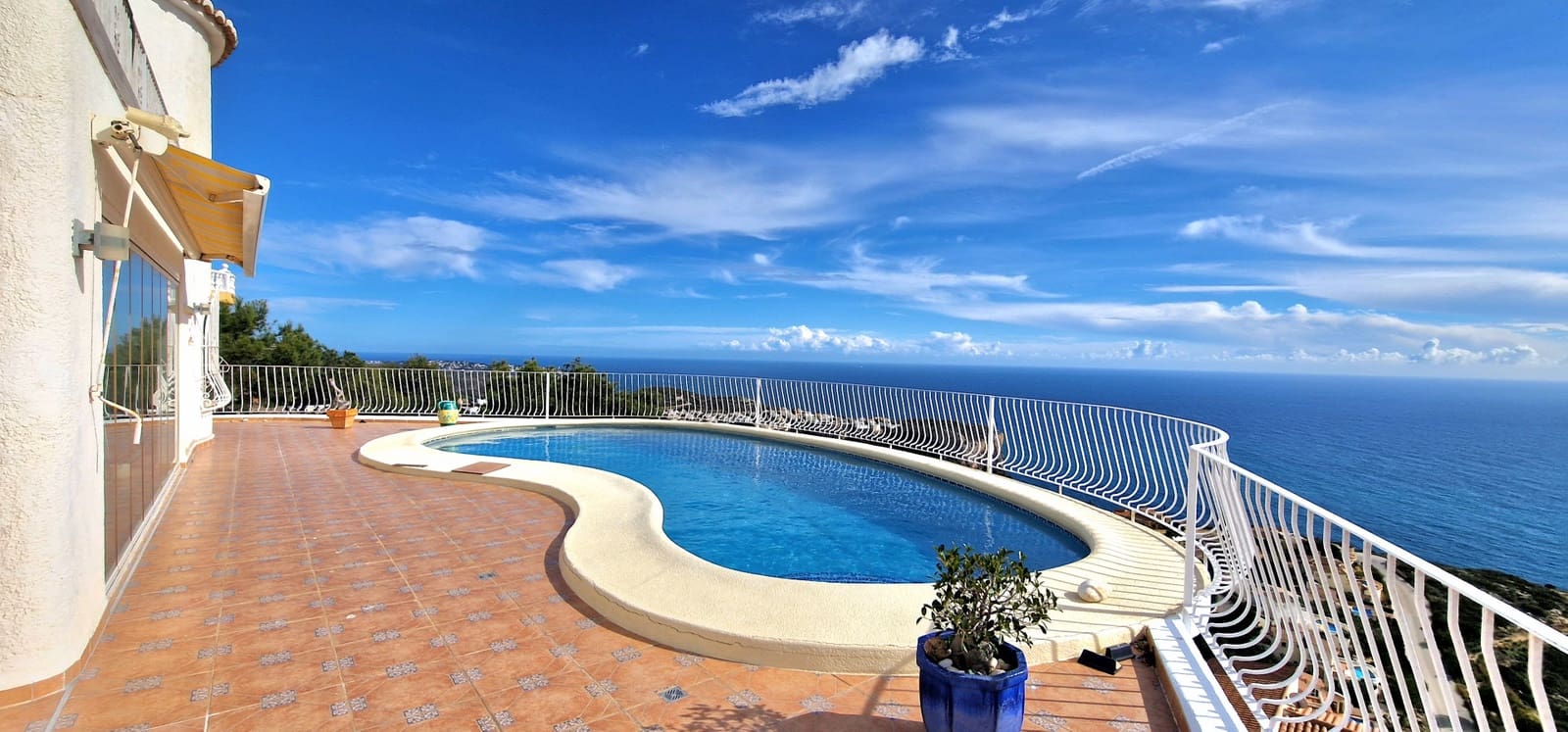 3 soveværelse Villa til salg i Cumbre del Sol med swimmingpool - € 695.000 (Ref: 9568396)