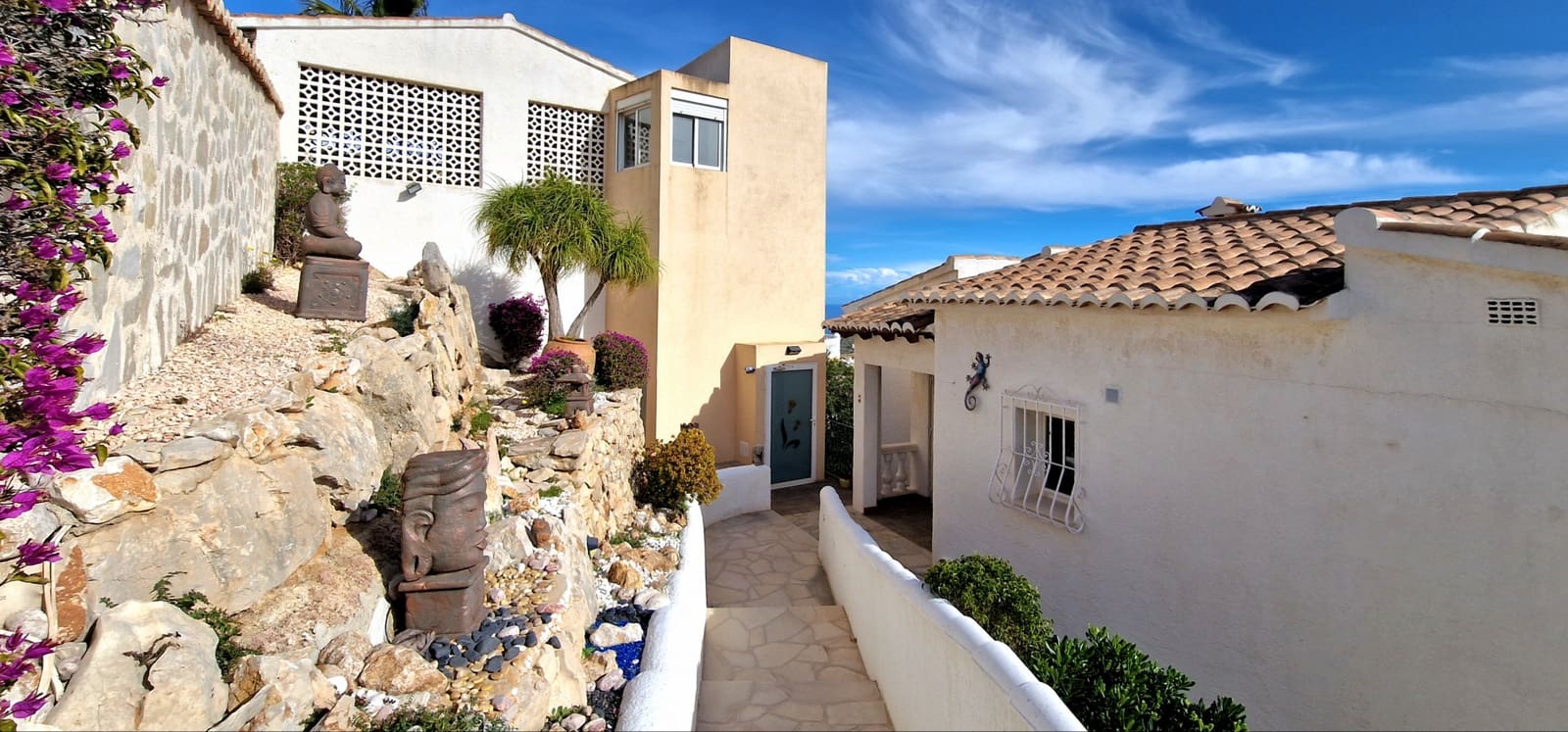 3 soveværelse Villa til salg i Cumbre del Sol med swimmingpool - € 695.000 (Ref: 9568396)