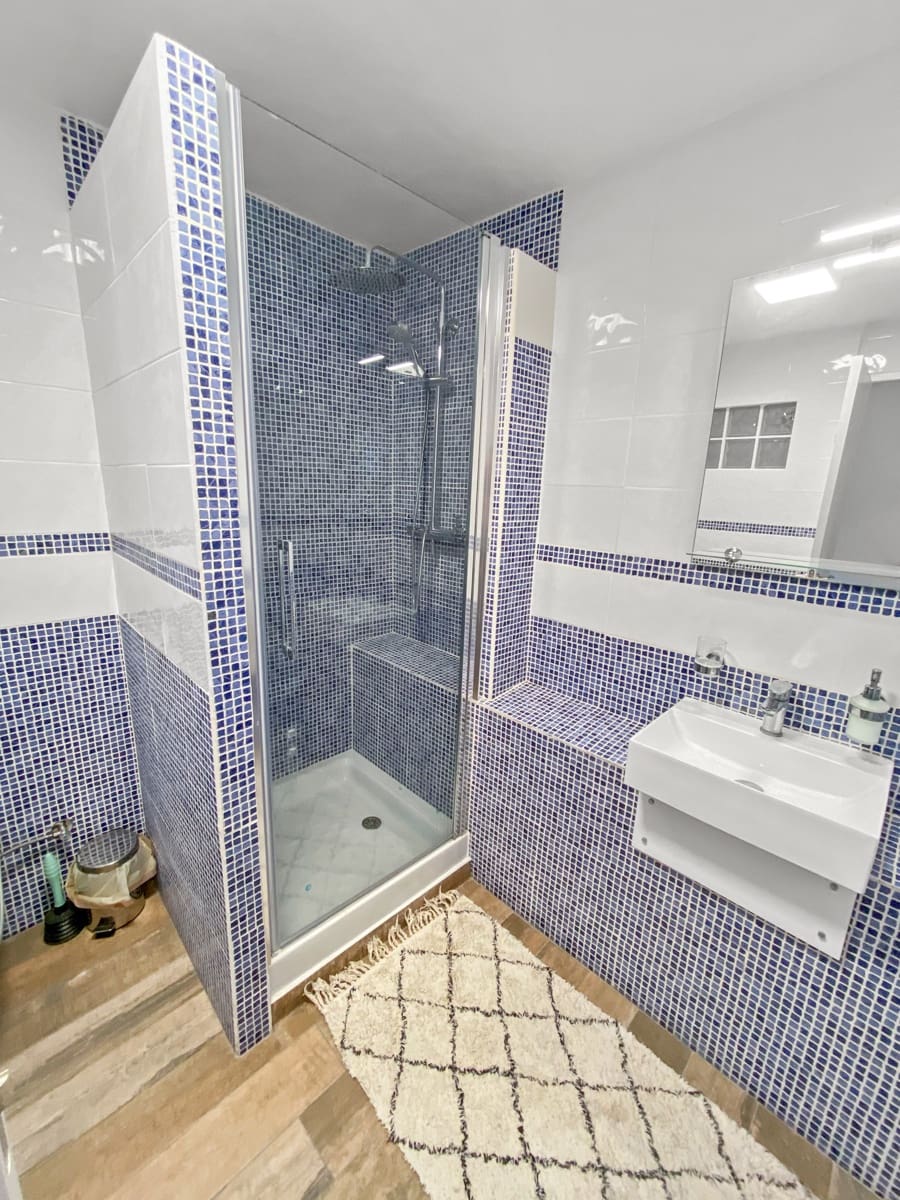 4 bedroom Villa for sale in Orba with pool - € 499,000 (Ref: 9574496)