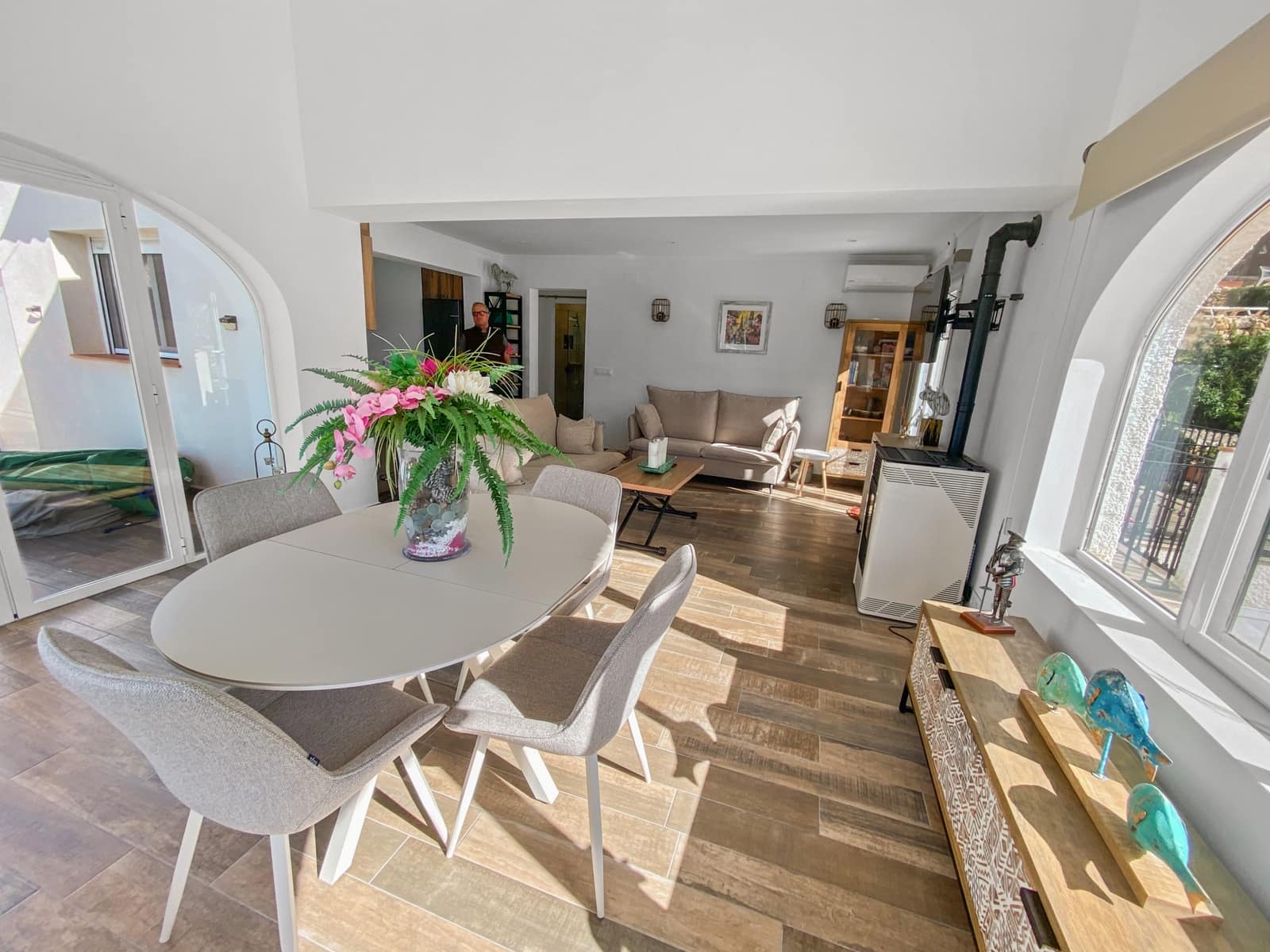 4 bedroom Villa for sale in Orba with pool - € 499,000 (Ref: 9574496)