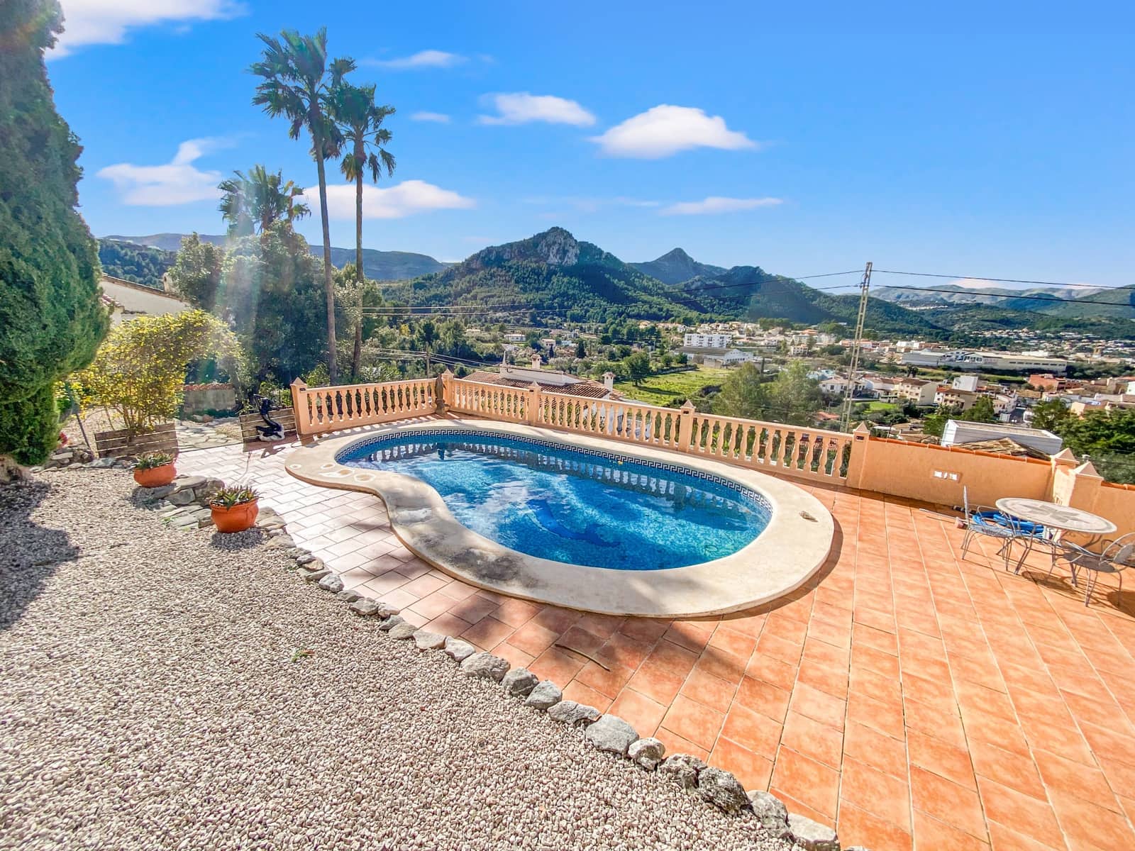 4 bedroom Villa for sale in Orba with pool - € 499,000 (Ref: 9574496)