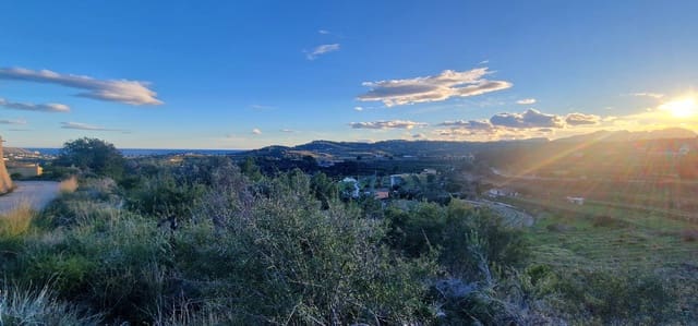 Terreno para Construção para venda em Teulada Pueblo, Teulada-Moraira - 275 000 € (Ref: 9582673)