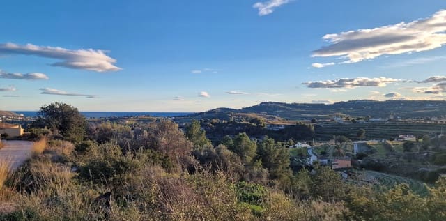 Terreno para Construção para venda em Teulada Pueblo, Teulada-Moraira - 275 000 € (Ref: 9582673)