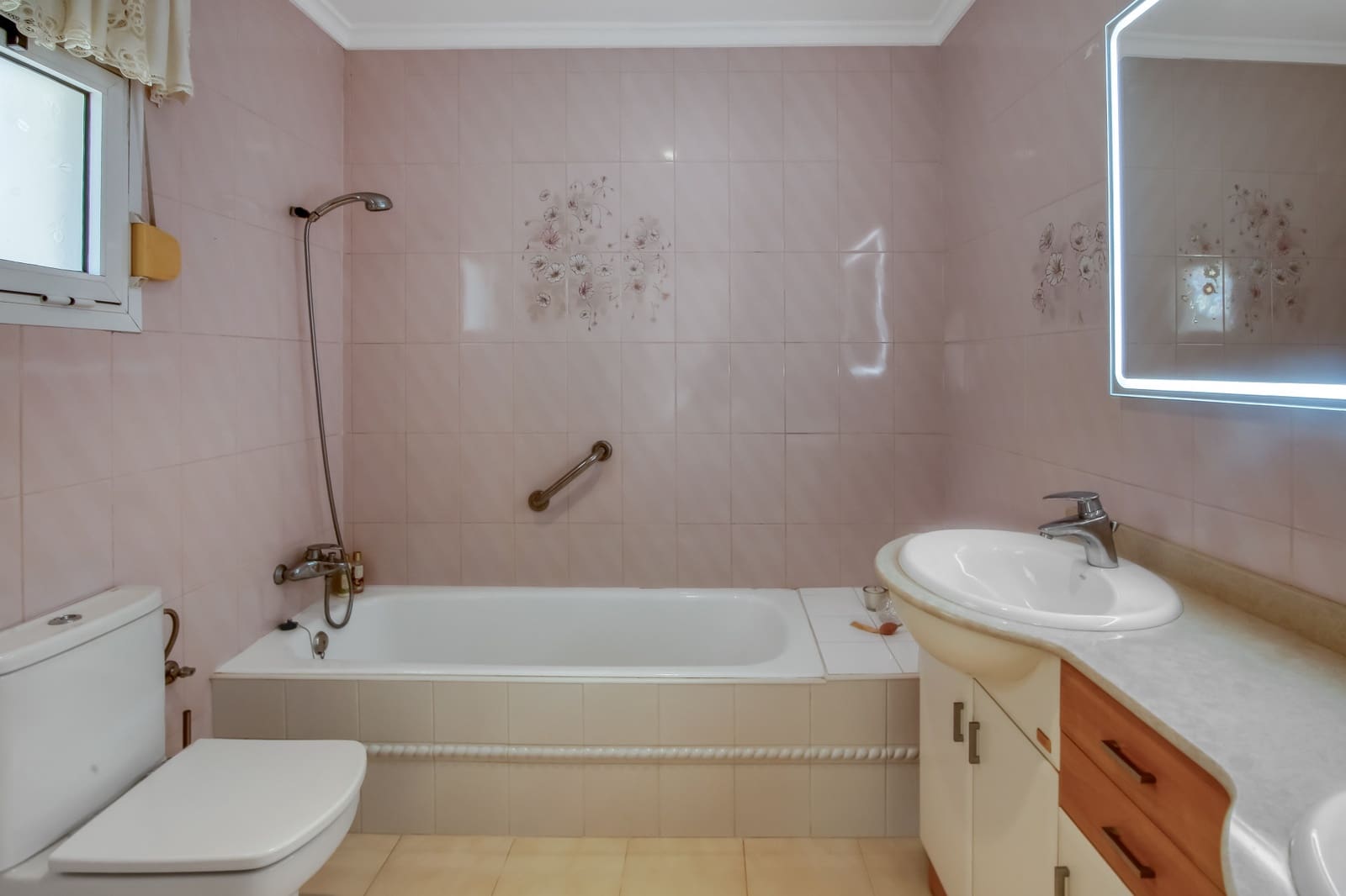 4 sovrum Villa till salu i Moraira med pool - 849 500 € (Ref: 9582674)