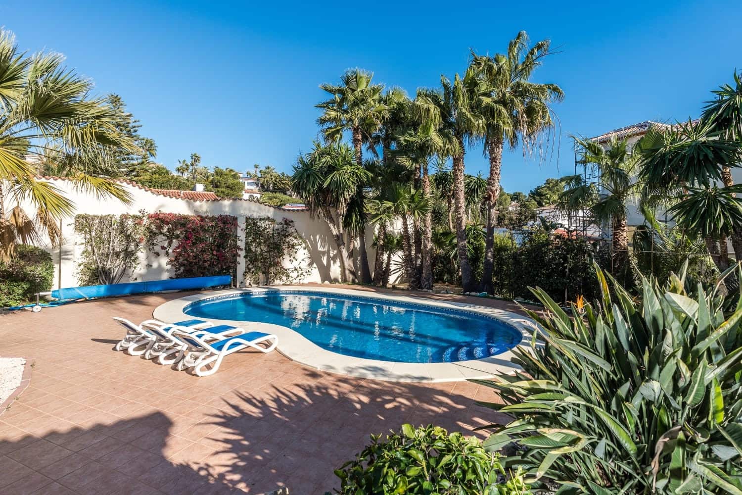 4 bedroom Villa for sale in Ambolo with pool - € 750,000 (Ref: 9599445)