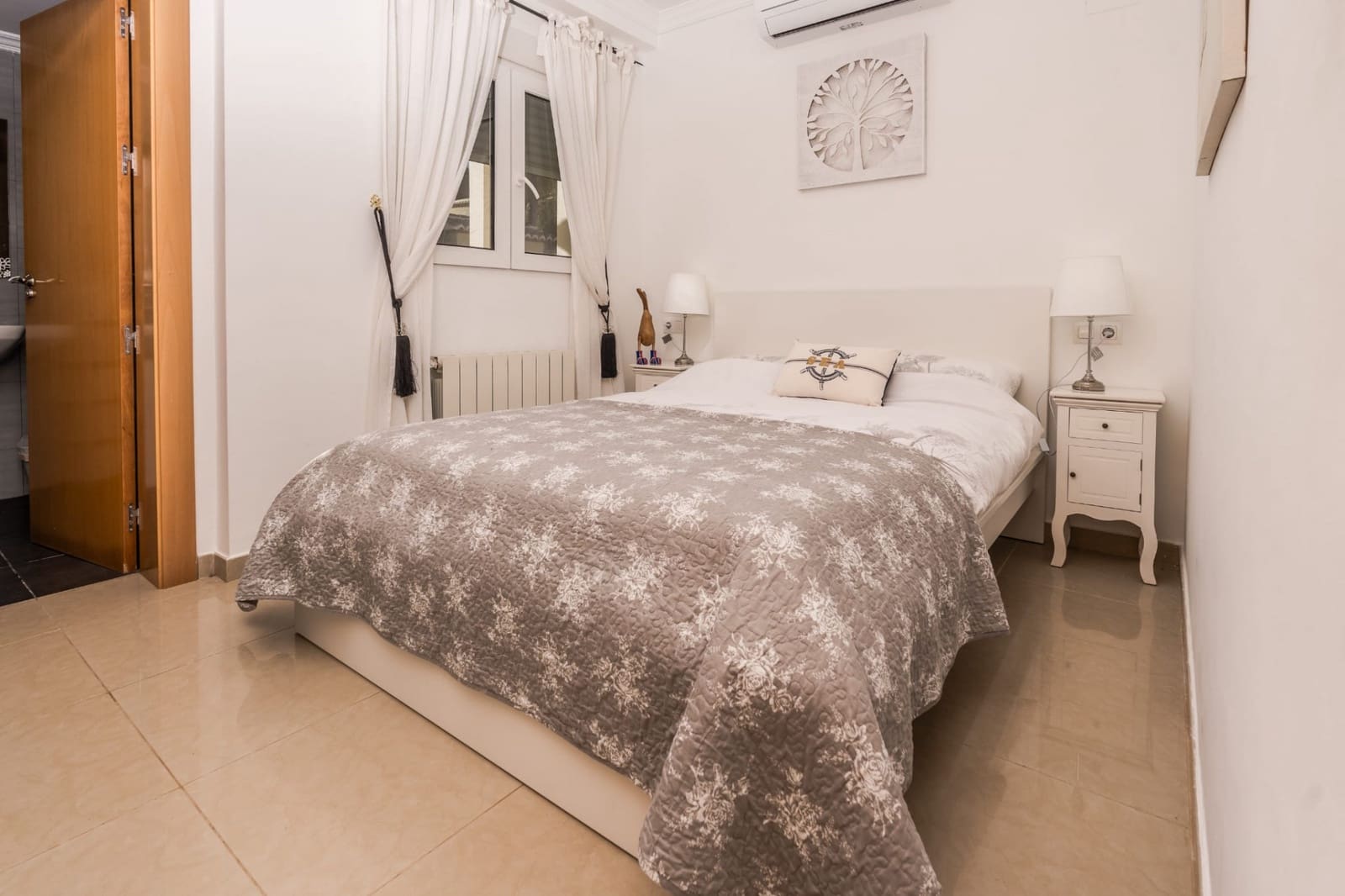 4 bedroom Villa for sale in Ambolo with pool - € 750,000 (Ref: 9599445)