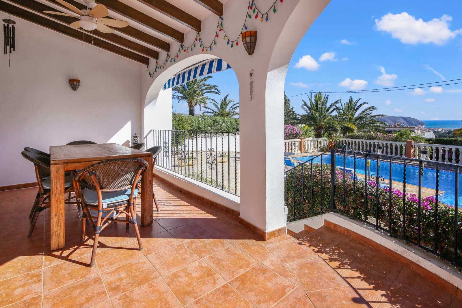 3 slaapkamer Villa te koop in Moraira met zwembad - € 765.000 (Ref: 9604903)