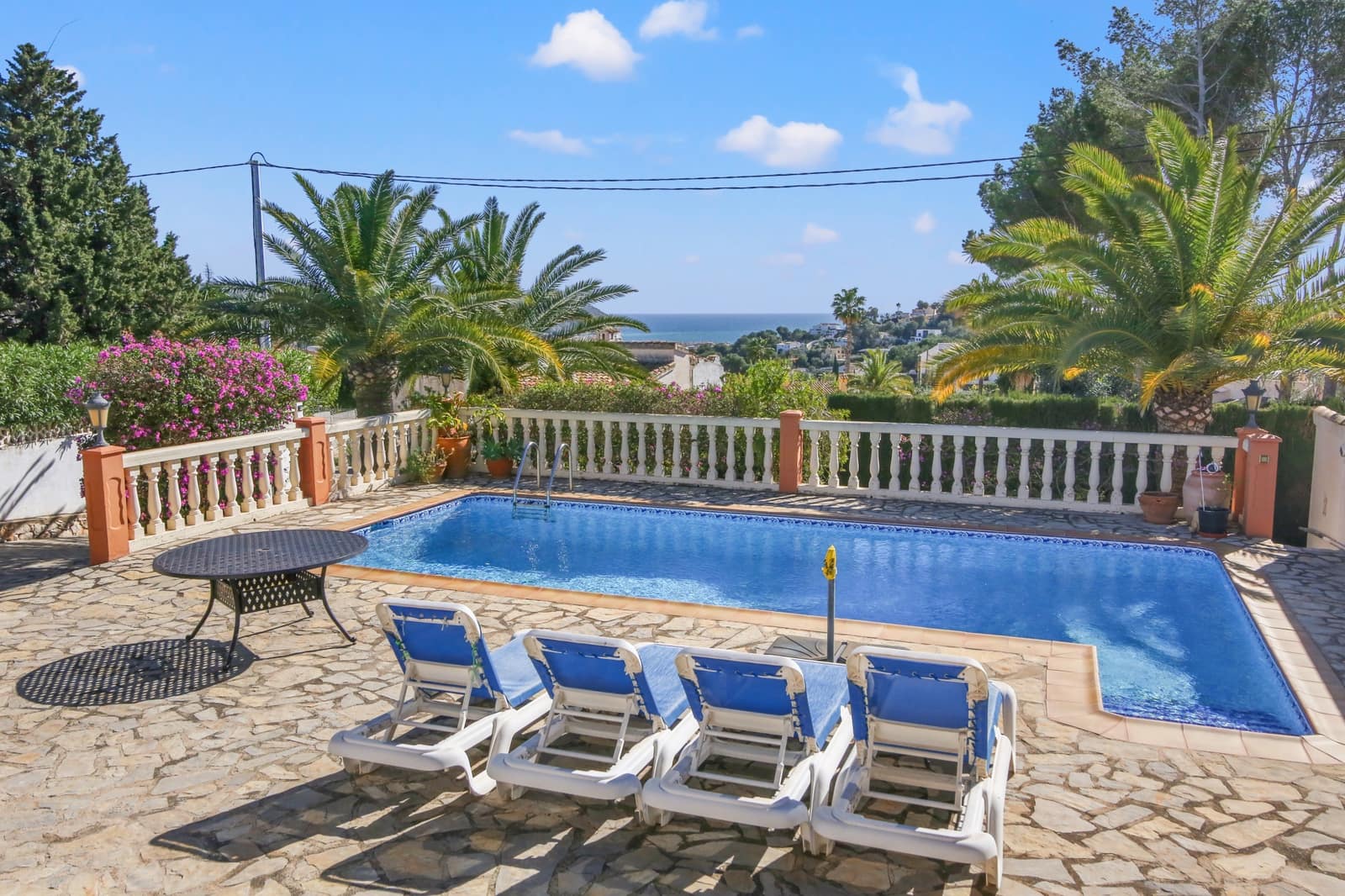 3 slaapkamer Villa te koop in Moraira met zwembad - € 765.000 (Ref: 9604903)