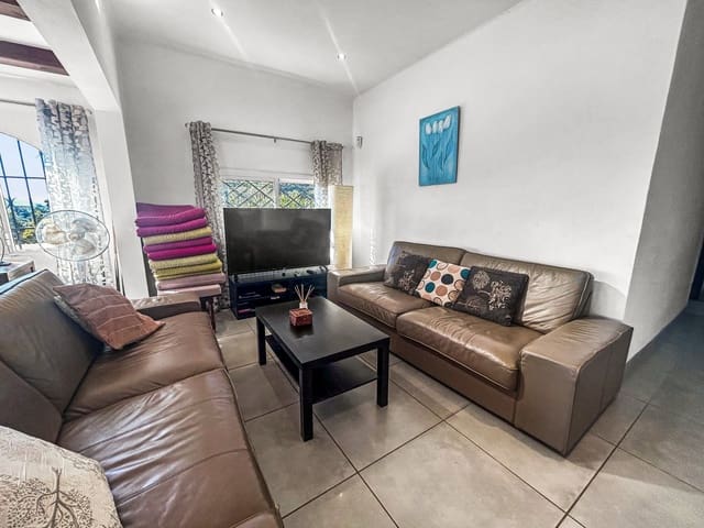 5 quarto Moradia para venda em Centro ciudad, Javea / Xàbia com piscina - 595 000 € (Ref: 9619420)