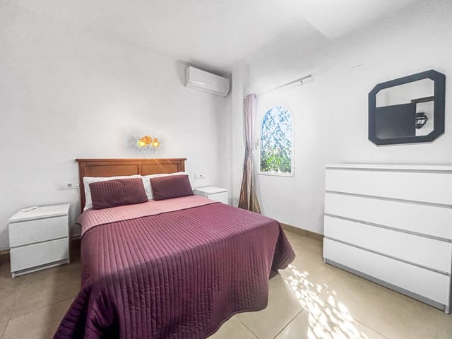 5 quarto Moradia para venda em Centro ciudad, Javea / Xàbia com piscina - 595 000 € (Ref: 9619420)