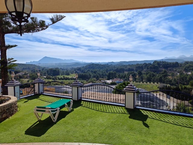 Chalet de 6 habitaciones en Altea la Vella, Altea en venta con piscina - 2.200.000 € (Ref: 9619421)