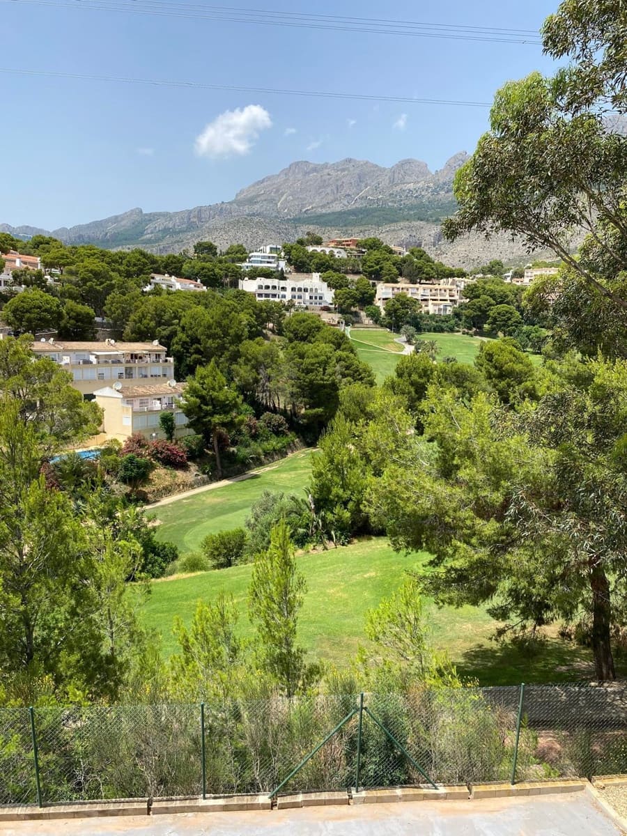 4 bedroom Villa for sale in Altea la Vella with pool - € 1,295,000 (Ref: 9619422)