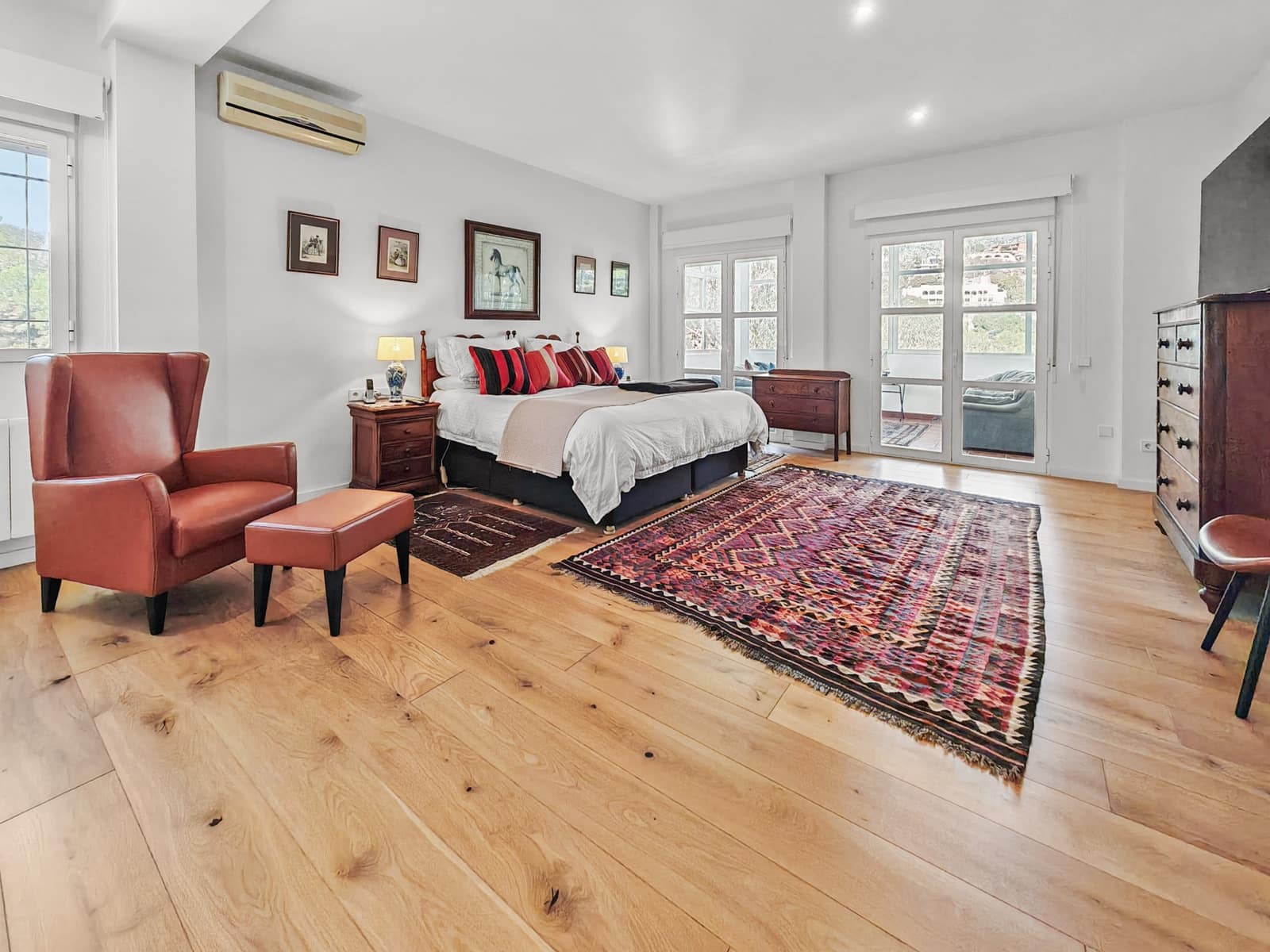 4 bedroom Villa for sale in Altea la Vella with pool - € 1,295,000 (Ref: 9619422)