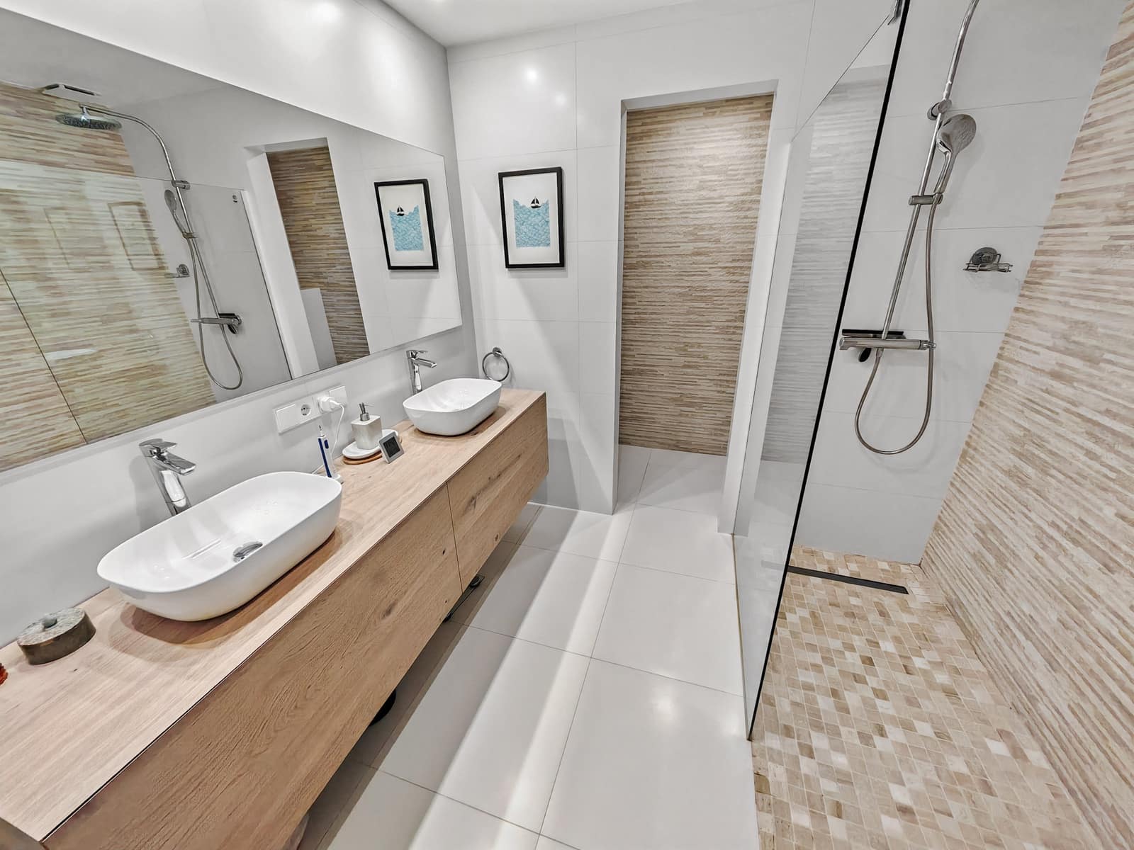 4 bedroom Villa for sale in Altea la Vella with pool - € 1,295,000 (Ref: 9619422)