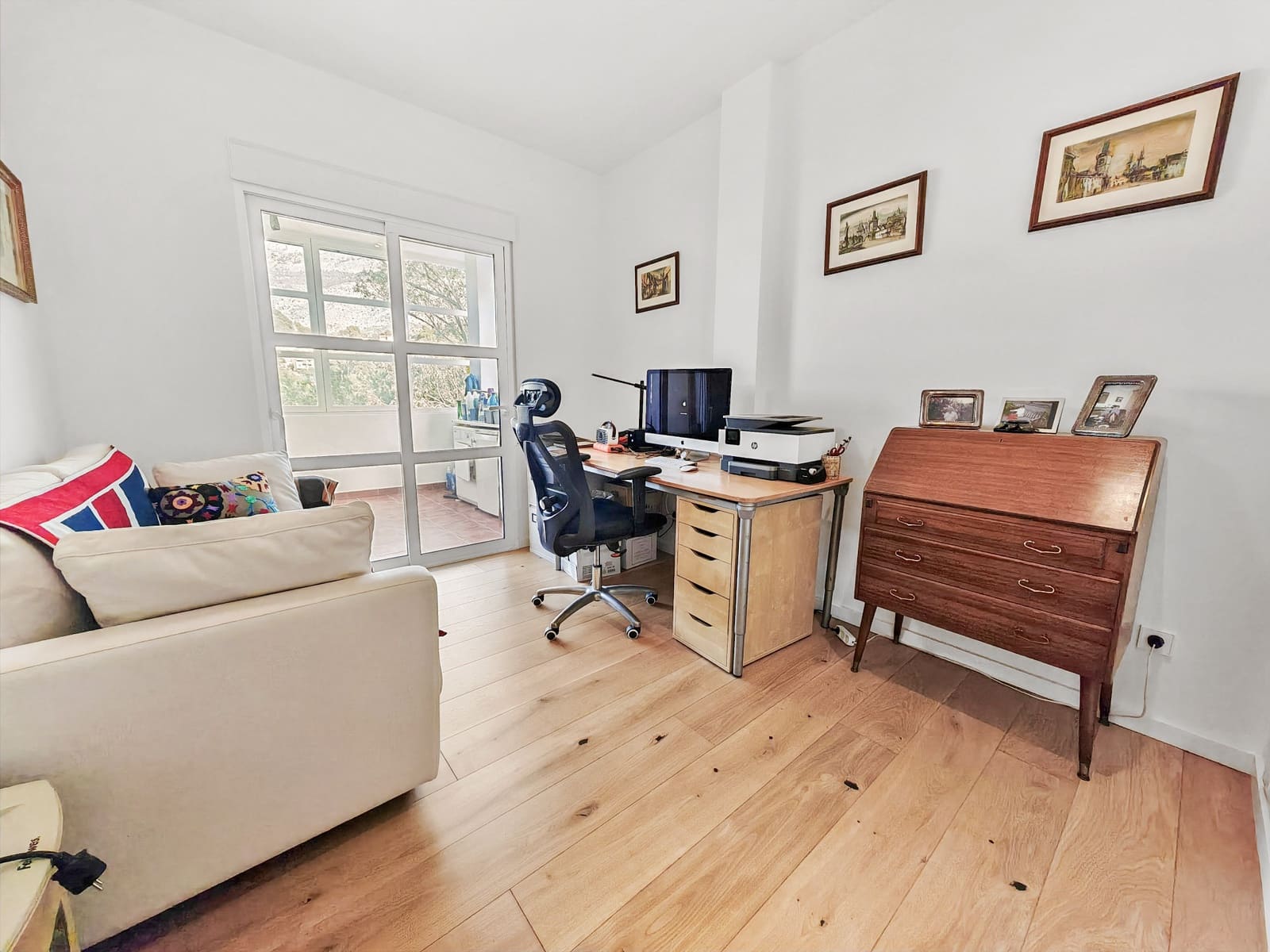 4 bedroom Villa for sale in Altea la Vella with pool - € 1,295,000 (Ref: 9619422)