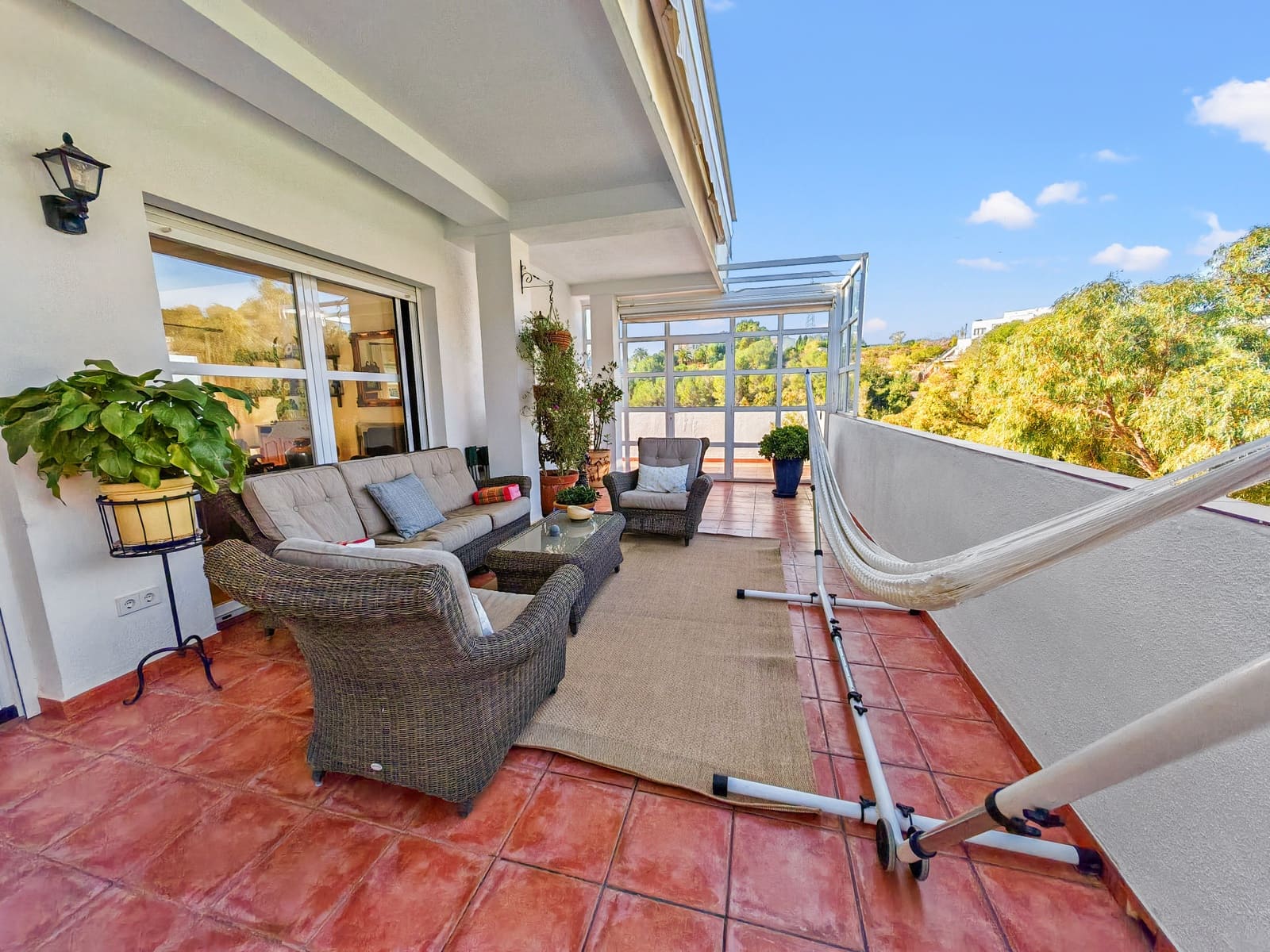 4 bedroom Villa for sale in Altea la Vella with pool - € 1,295,000 (Ref: 9619422)
