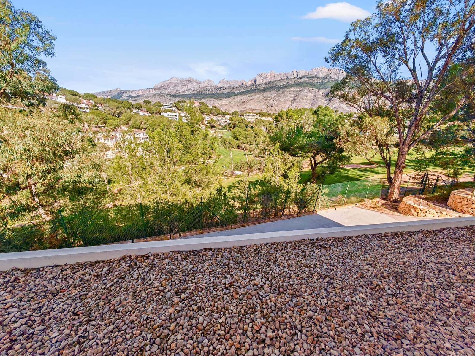 4 bedroom Villa for sale in Altea la Vella with pool - € 1,295,000 (Ref: 9619422)