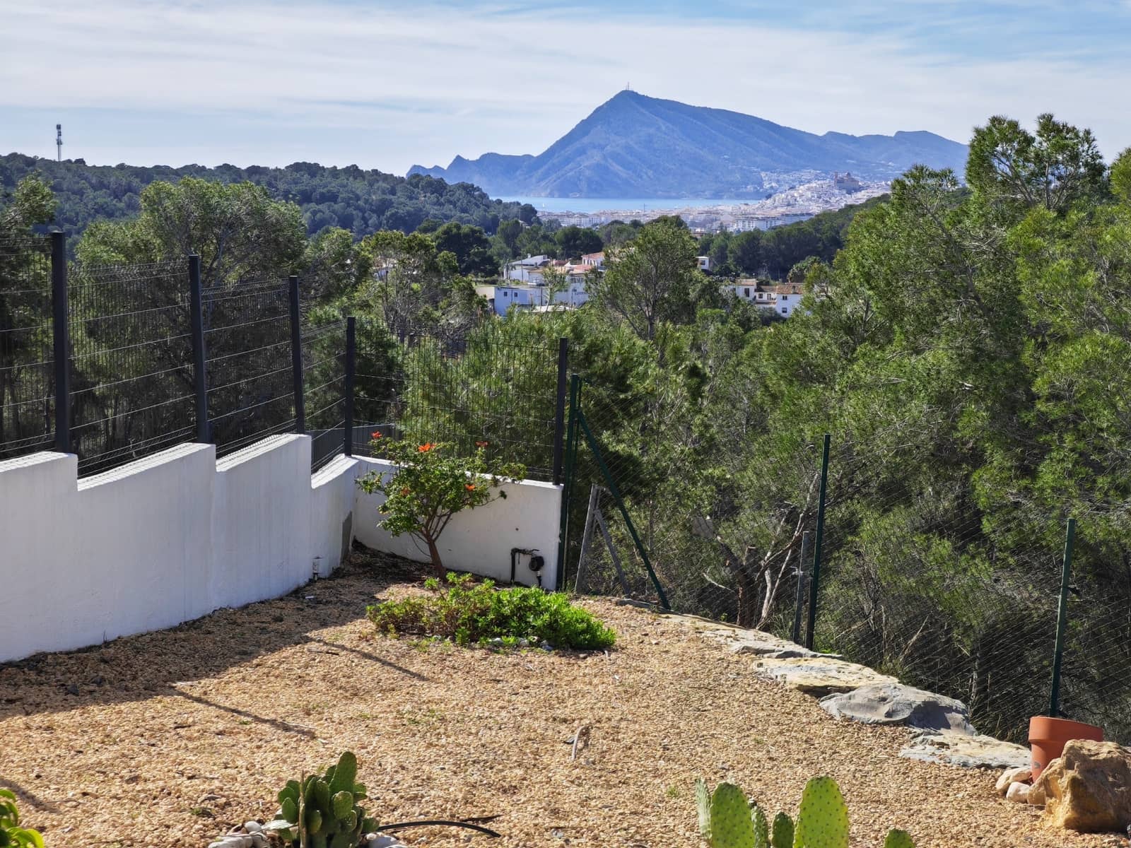 4 bedroom Villa for sale in Altea la Vella with pool - € 1,295,000 (Ref: 9619422)