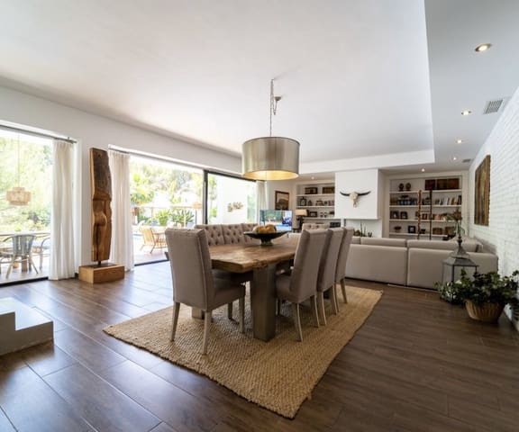 4 sypialnia Willa na sprzedaż w Centro Urbano, Dénia z basenem - 1 370 000 € (Ref: 9630152)