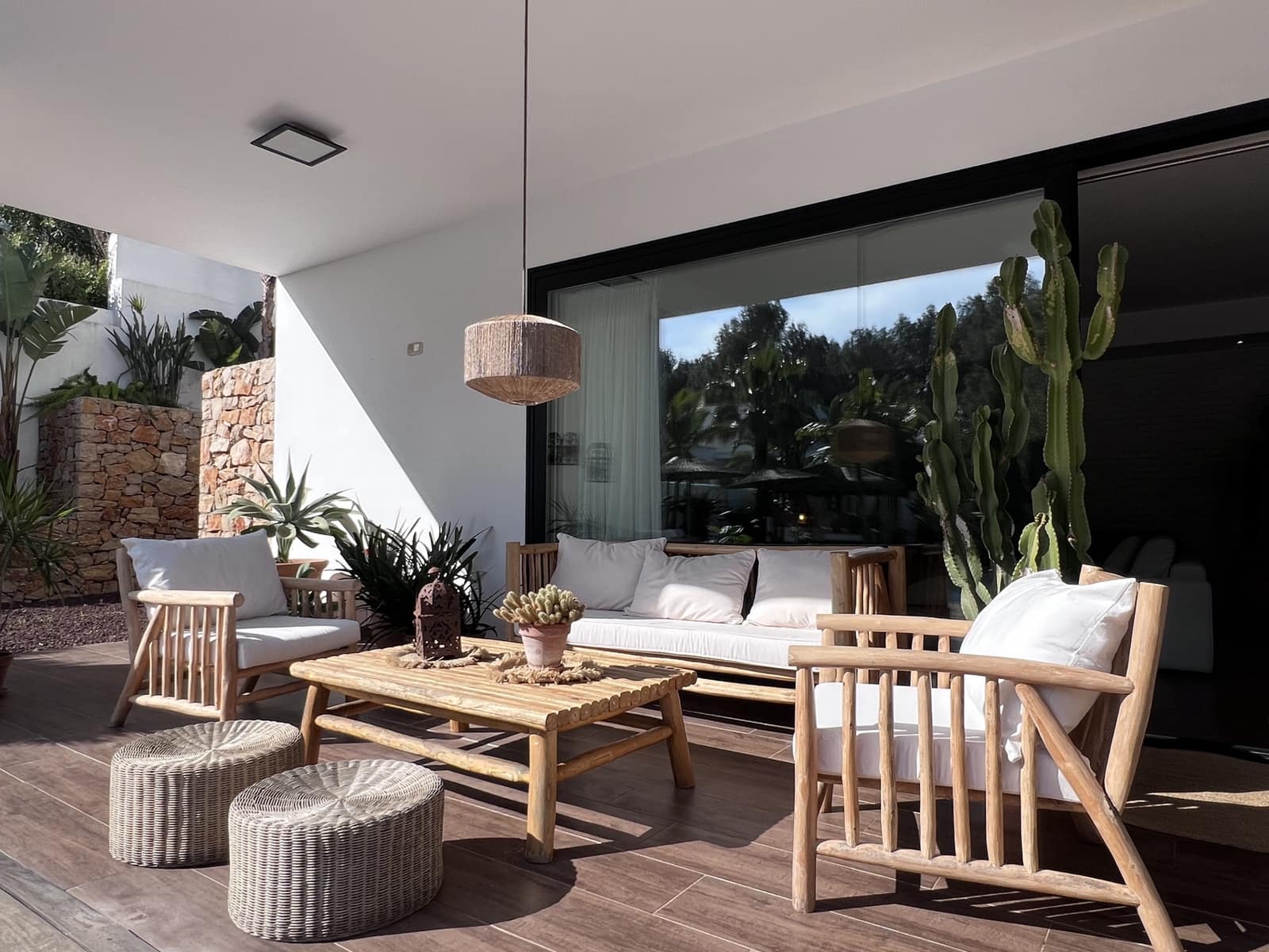 4 slaapkamer Villa te koop in Denia met zwembad - € 1.370.000 (Ref: 9630152)