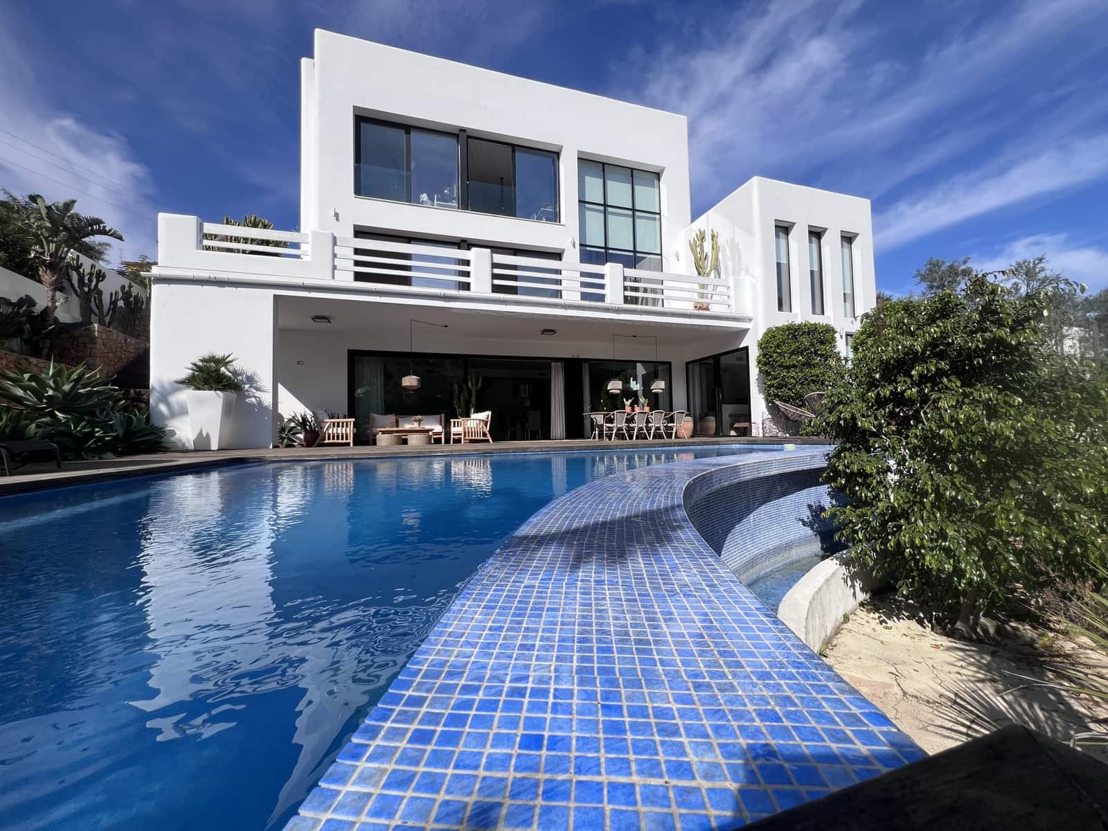 4 slaapkamer Villa te koop in Denia met zwembad - € 1.370.000 (Ref: 9630152)
