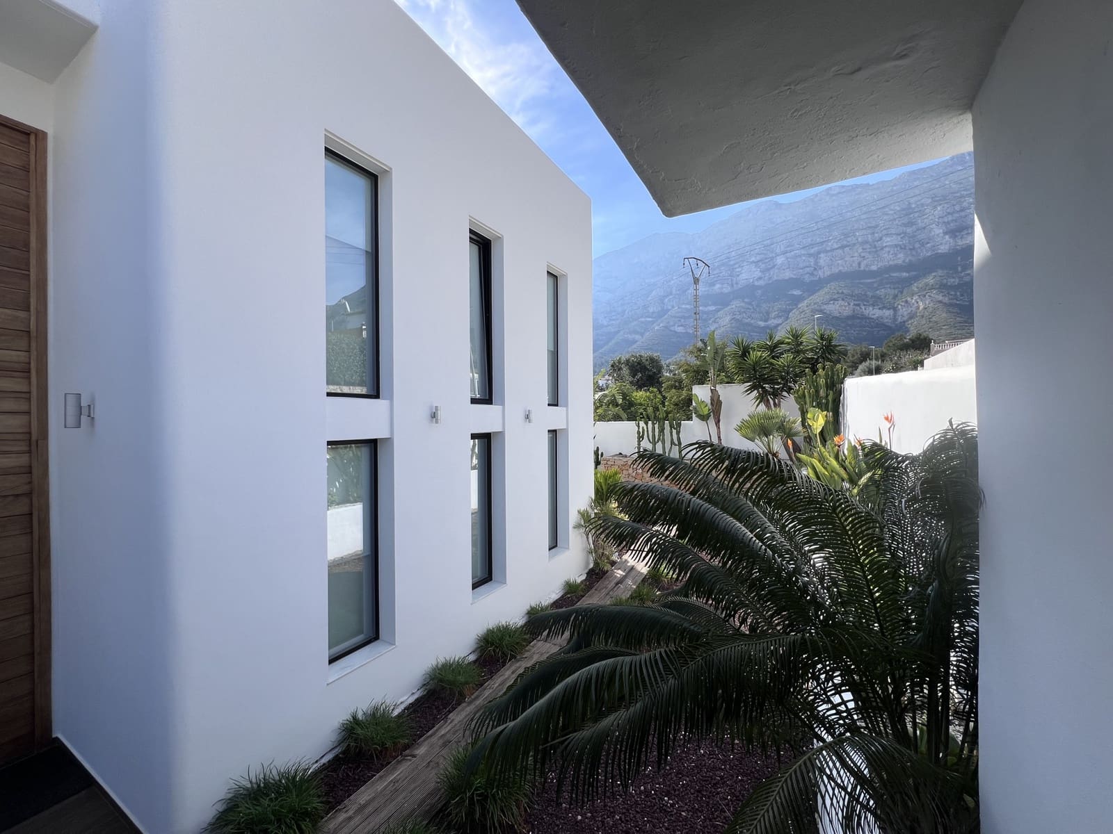4 slaapkamer Villa te koop in Denia met zwembad - € 1.370.000 (Ref: 9630152)