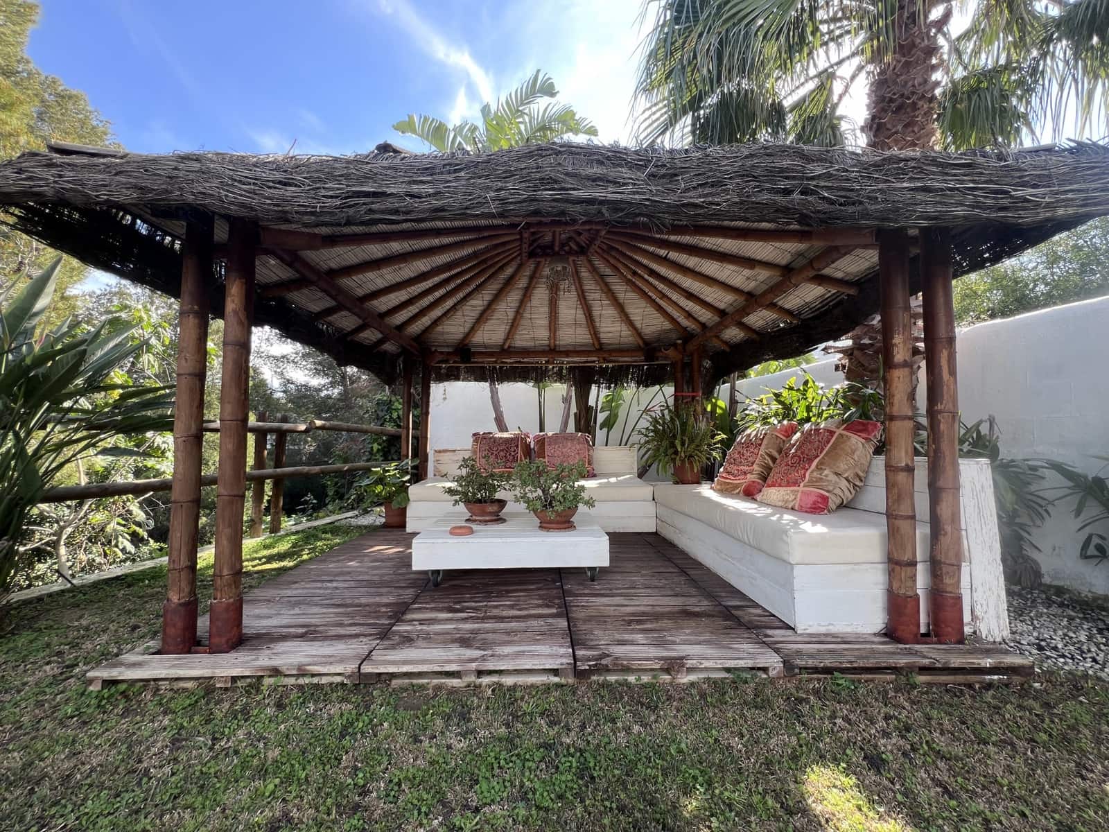 4 slaapkamer Villa te koop in Denia met zwembad - € 1.370.000 (Ref: 9630152)